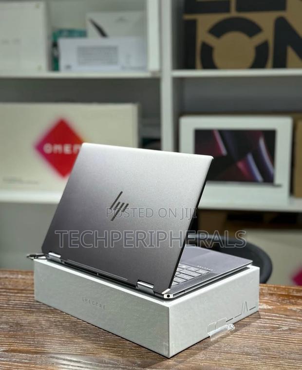 New Laptop HP Spectre 14 16GB Intel Core i7 SSD 2T photo 3