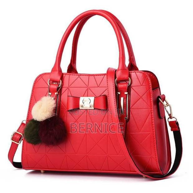 Beautiful Leather Bag photo 2
