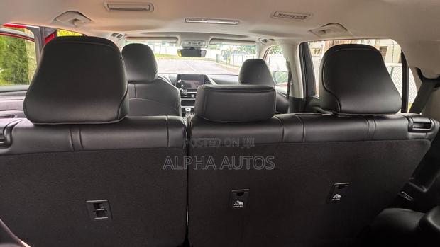 Toyota Highlander XLE AWD 2023 Red