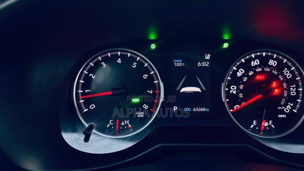 Toyota RAV4 XLE Premium AWD 2019 Gray