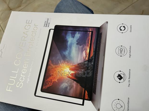 Macbook Screen Protectors · Photo 2