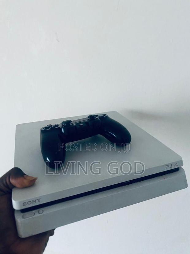 Ps4 Ps5 Consoles · Photo 3