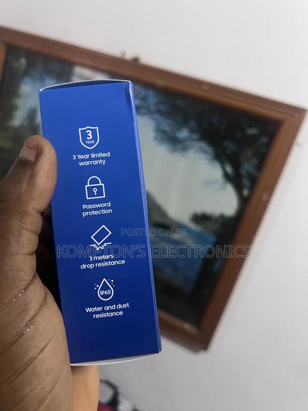 Samsung T7 Shield External SSD 2tb photo 3