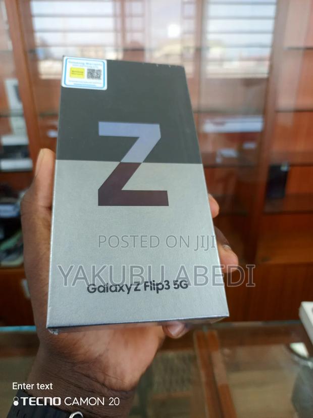 New Samsung Galaxy Z Flip 3 256 GB Black