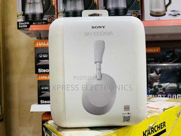 Designed for All Day Comfort Headset Sony Xm6 Head Set · Photo 2