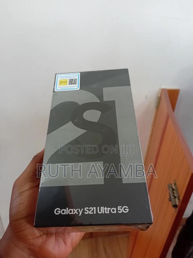 New Samsung Galaxy S21 Ultra 5G 128 GB Black · Photo 3