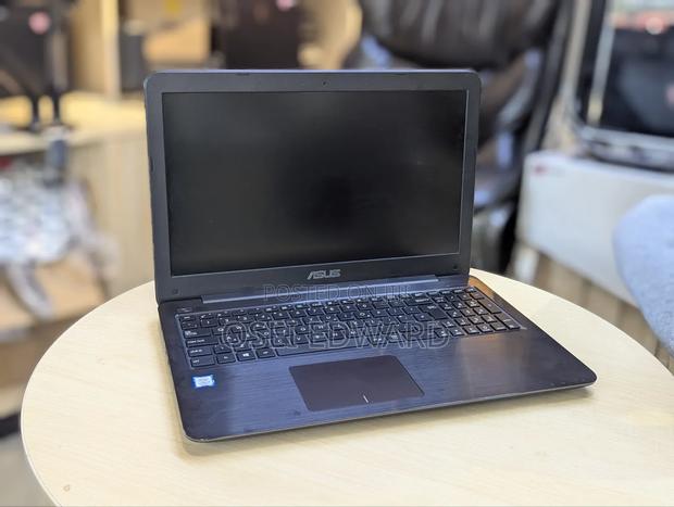Laptop Asus ASUSPRO P2440UA 12GB Intel Core I7 HDD 1T