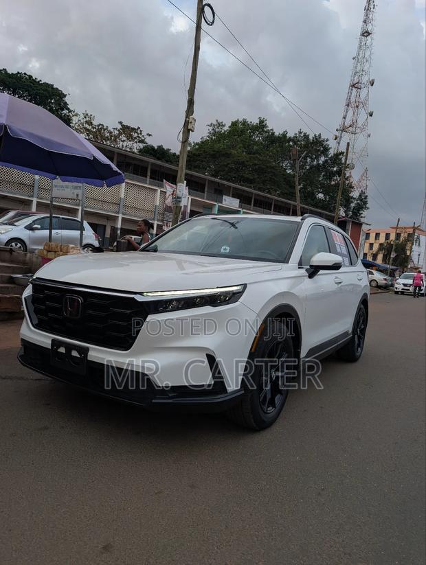 New Honda CR-V 2023 White photo 3