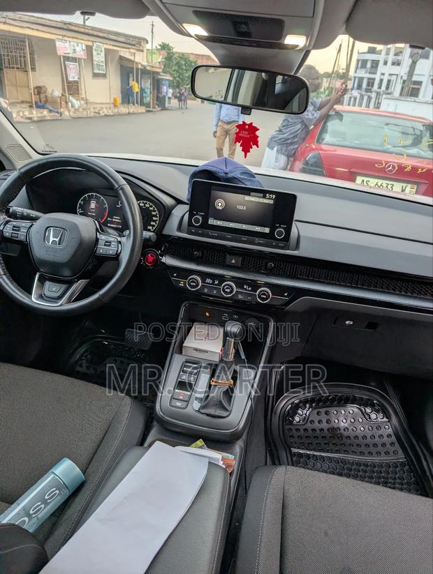 New Honda CR-V 2023 White photo 5