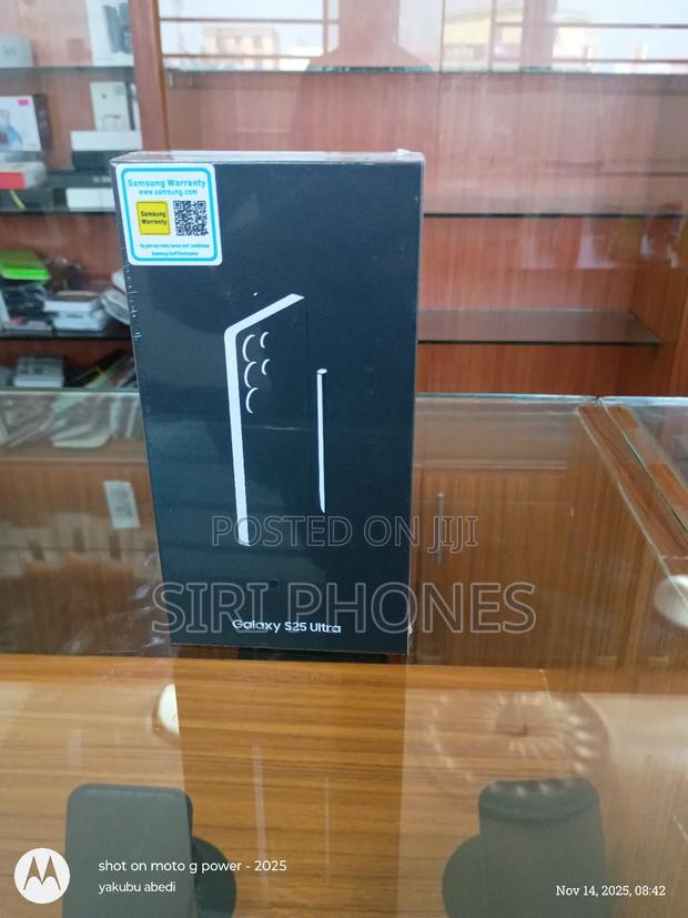 New Samsung Galaxy S25 Ultra 256 GB Black photo 2