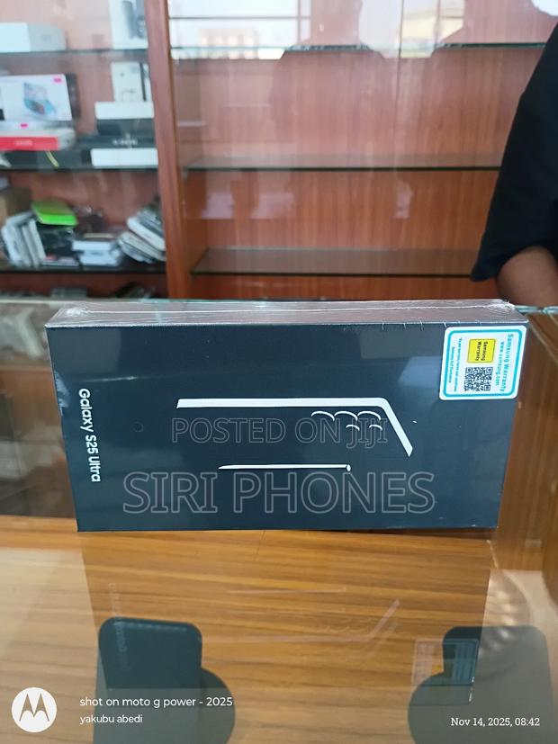 New Samsung Galaxy S25 Ultra 256 GB Black photo 3