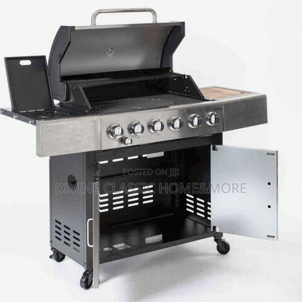 Outback Meteor 6-burner Hybrid Gas Charcoal Bbq With Multi-cook Plate
