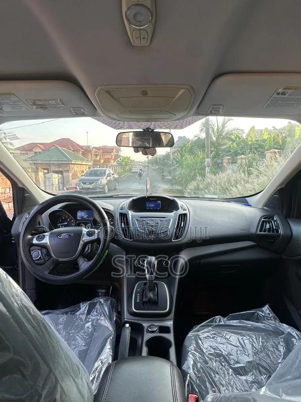 Ford Escape SE 4dr SUV (1.6L 4cyl Turbo 6A) 2014 Black