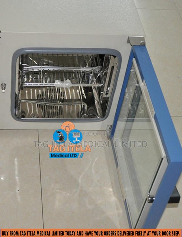 Lab Dry Oven (30ltrs) · Photo 3