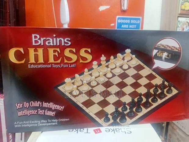 Brains Chess/ Chest Board · Photo 1