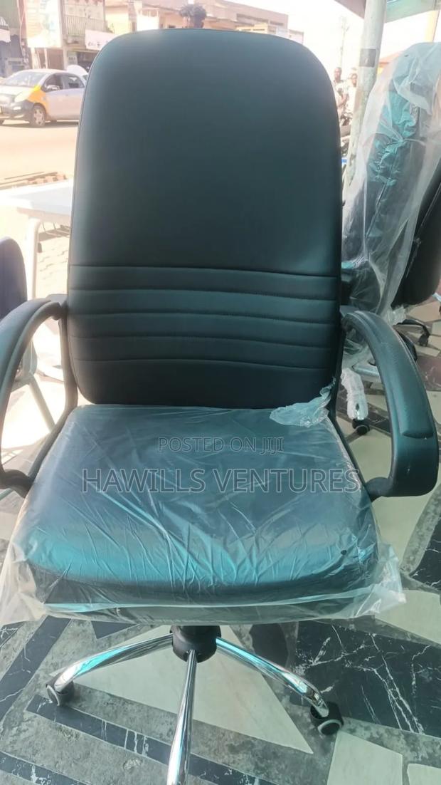 Confrence Swivel Chair · Photo 2