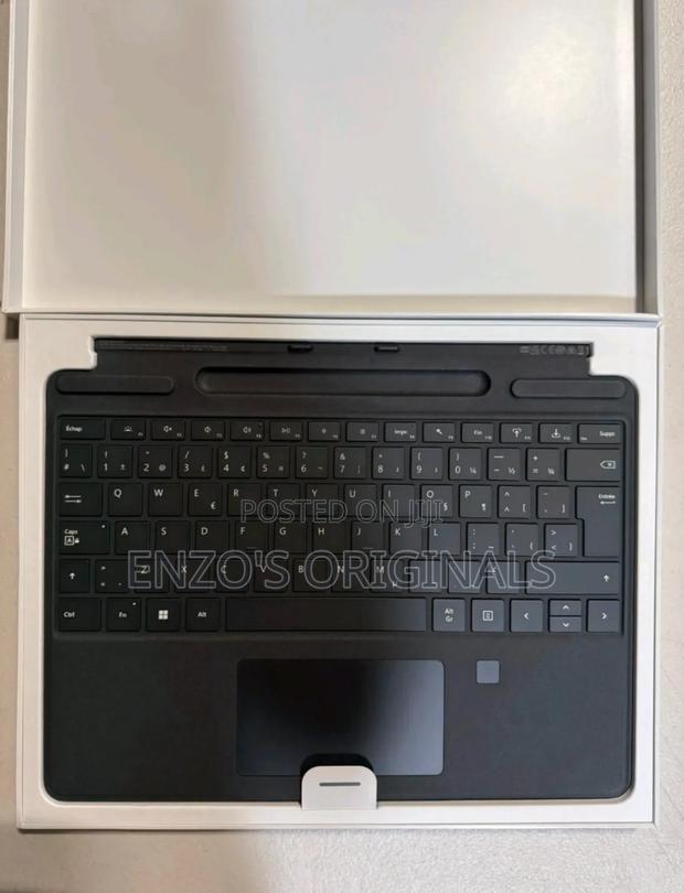 Microsoft Surface Pro 8, 9 , X & 11 Keyboard With Fingerprint Scanner photo 3