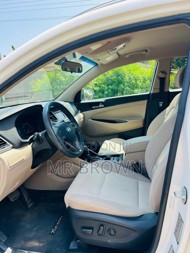 Hyundai Tucson SE FWD 2017 White