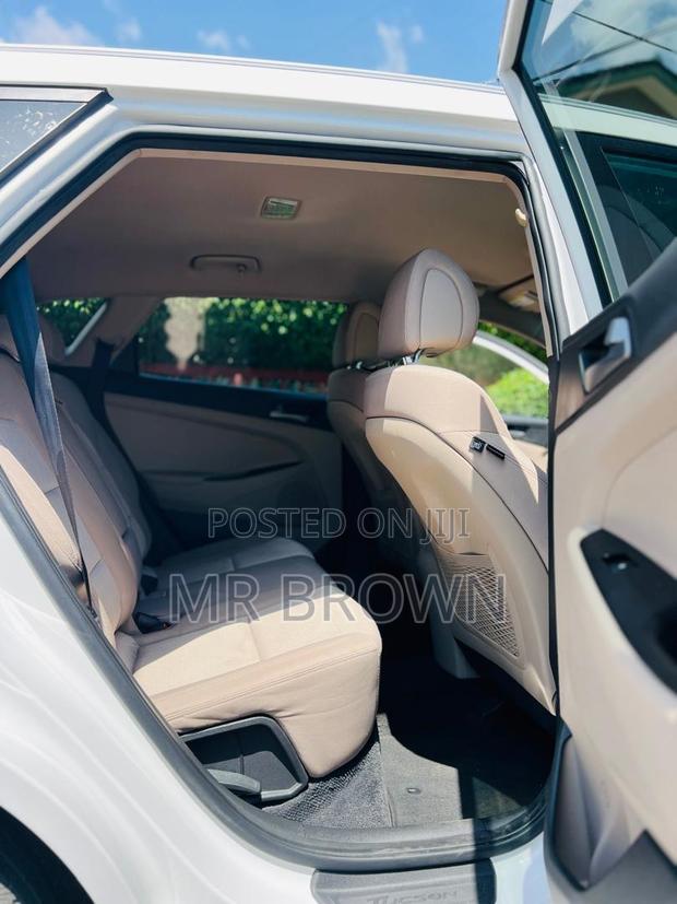 Hyundai Tucson SE FWD 2017 White