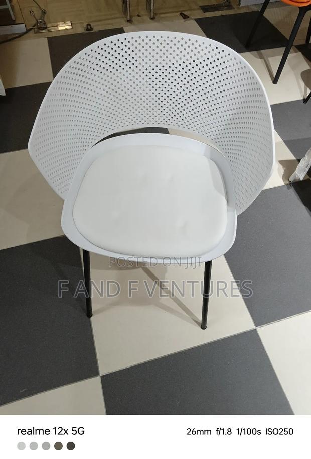 Arms Chairs photo 2