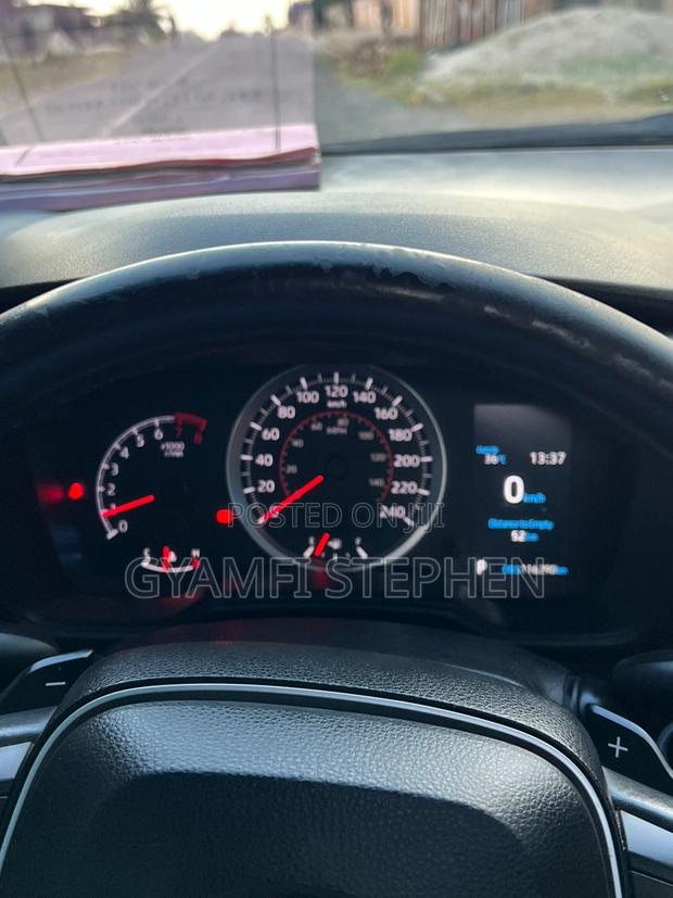 Toyota Corolla SE 2020 Red