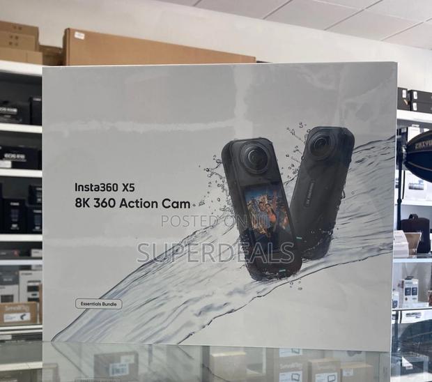 Insta360 X5 Essentials Bundle - Waterproof 8k 360° Action Camera