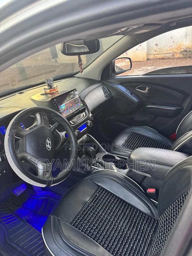 Hyundai Tucson Limited AWD 2013 Silver