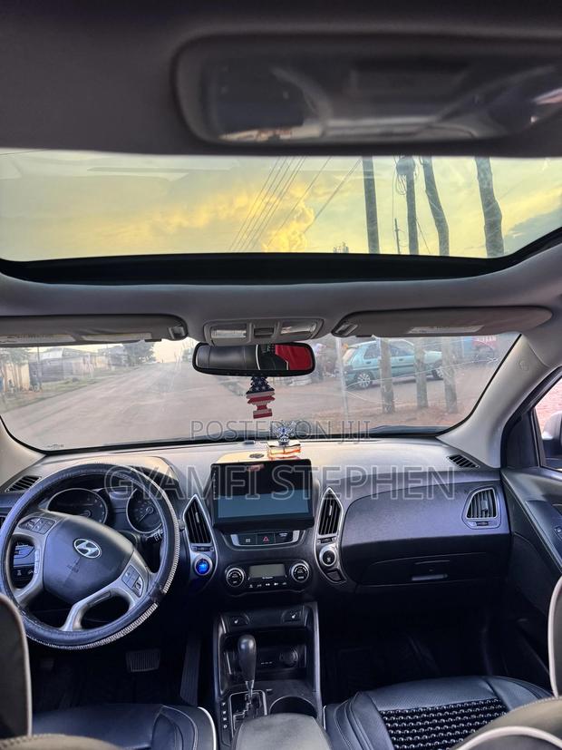 Hyundai Tucson Limited AWD 2013 Silver