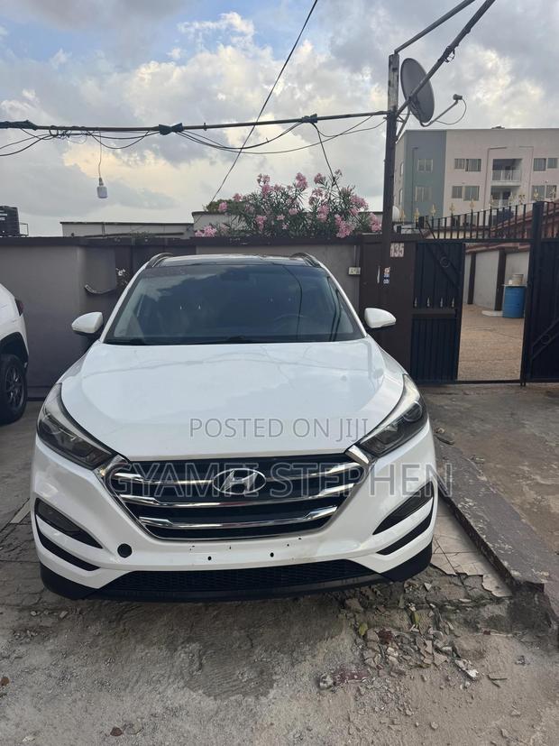 Hyundai Tucson Limited AWD 2017 White