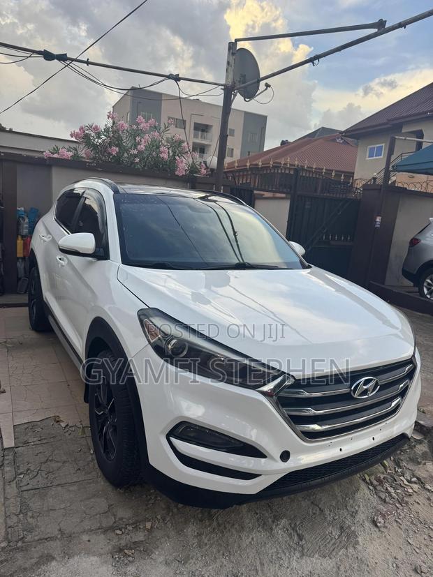 Hyundai Tucson Limited AWD 2017 White