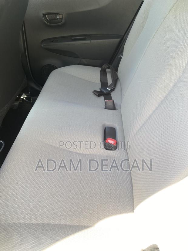 Toyota Vitz 1.3 AWD 3dr 2012 White