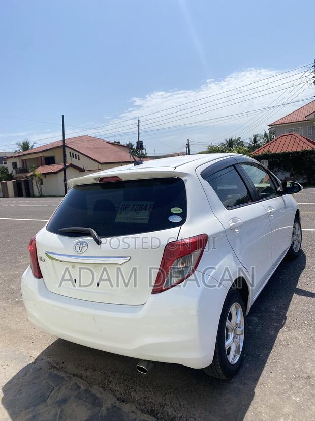 Toyota Vitz 1.3 AWD 3dr 2012 White