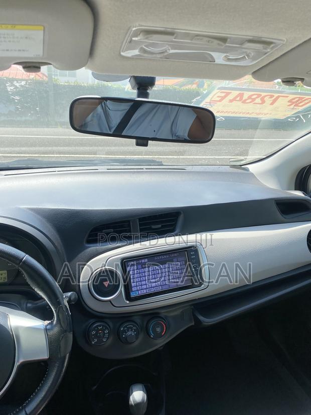 Toyota Vitz 1.3 AWD 3dr 2012 White