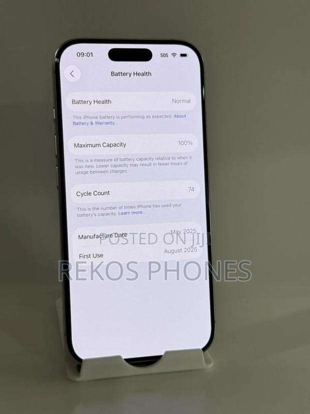 New Apple iPhone 16 Pro 128 GB Silver photo 3