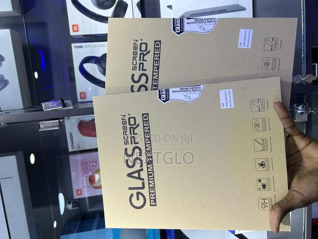 iPad 10th Gen iPad Protector · Photo 3