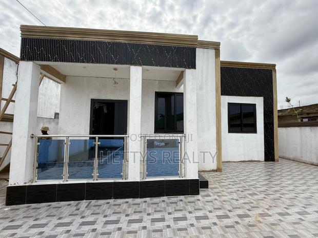 3bdrm House in Kasoa for sale · Photo 3