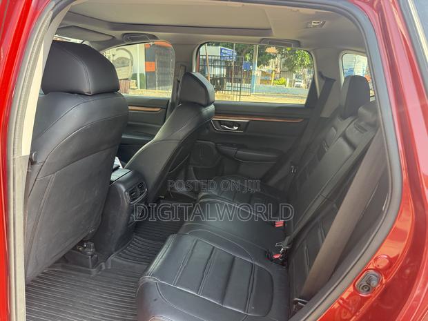 Honda CR-V Touring AWD 2019 Red