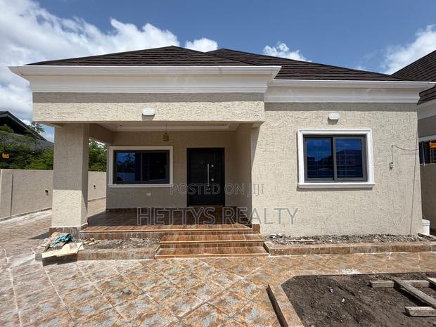 3bdrm House in Ablekuma for sale · Photo 2
