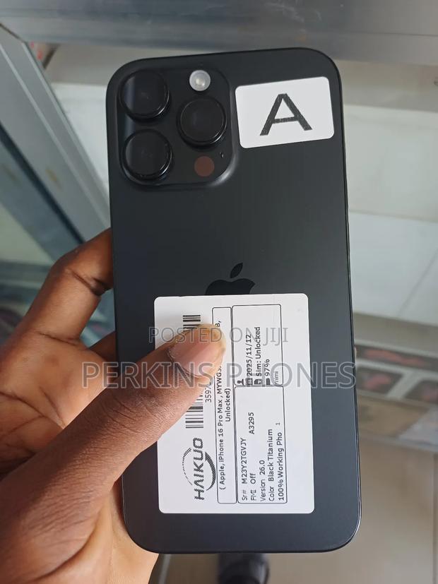 Apple iPhone 16 Pro Max 256 GB Black photo 2