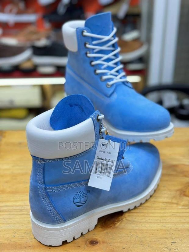 Timberland Waterproof Fashion Boots – Premium Leather Unisex photo 5