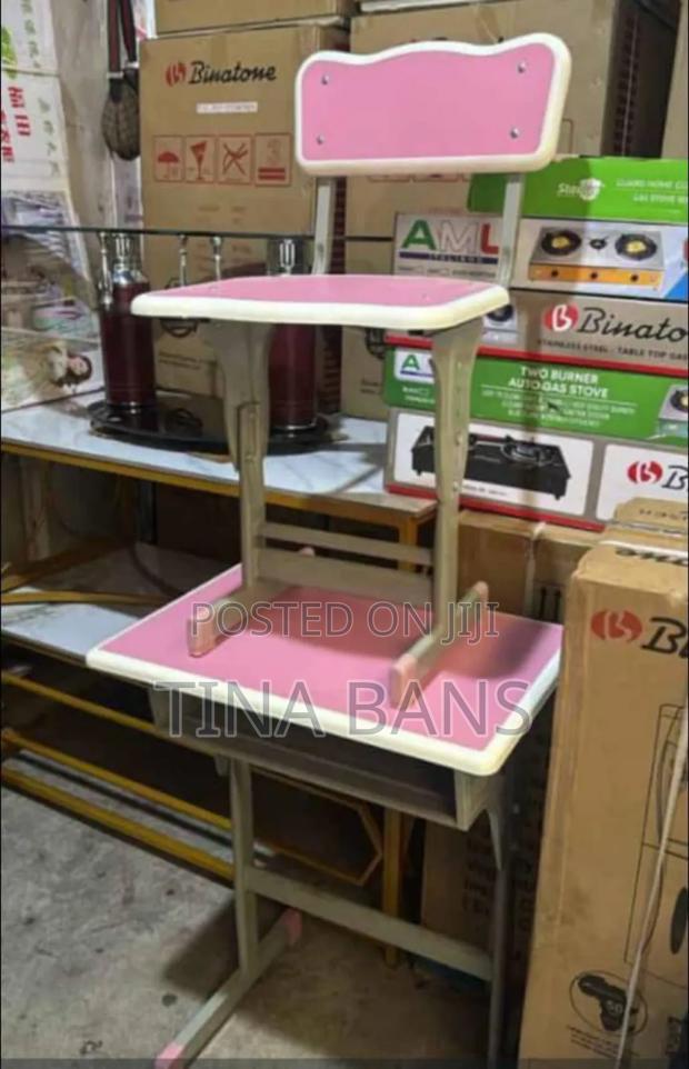 Study Chair and Table · Photo 4
