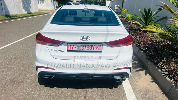 Hyundai Elantra Sport 2018 White