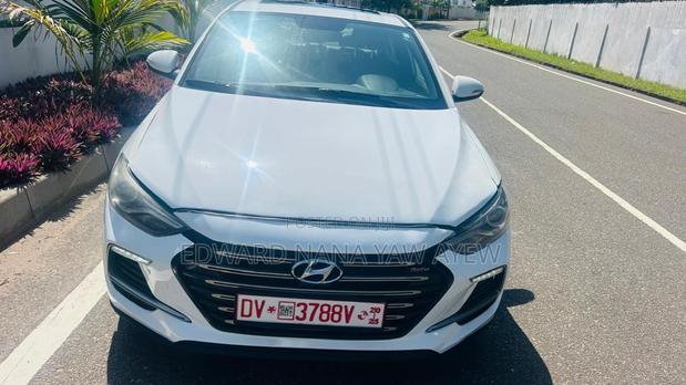 Hyundai Elantra Sport 2018 White