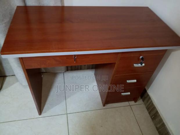 Office Desk Vear Arunu · Photo 4