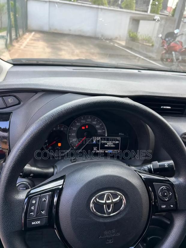 Toyota Vitz 1.3 AWD 3dr 2016 White