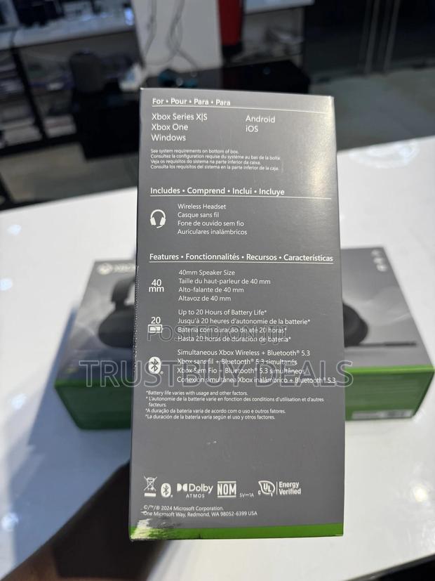 Xbox Wireless Bluetooth Headset photo 2