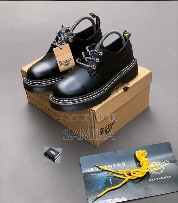 Fashion → Shoes → Unisex → Casual / Formal