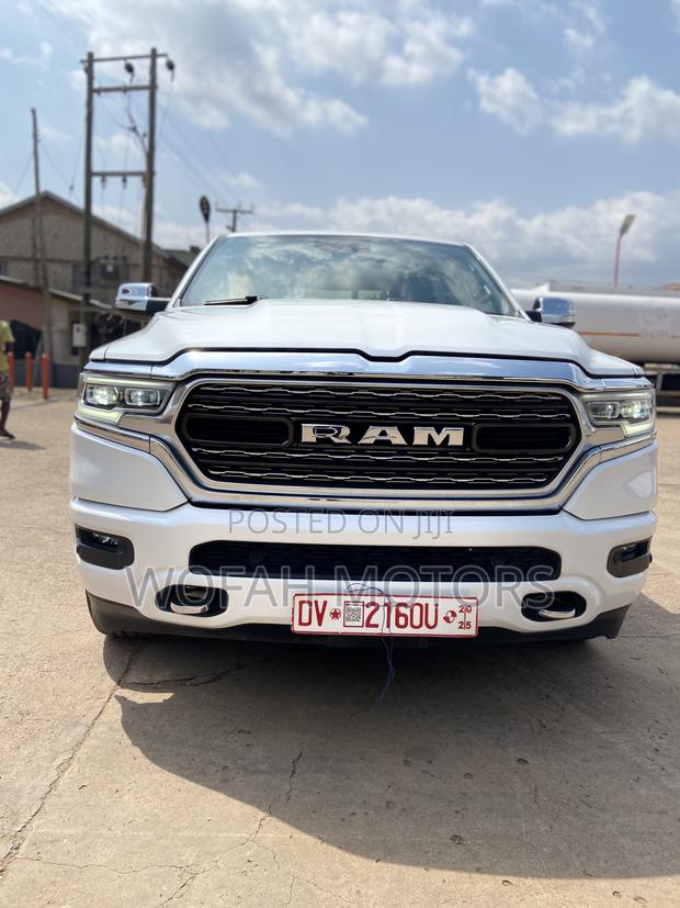 Dodge RAM 2022 White
