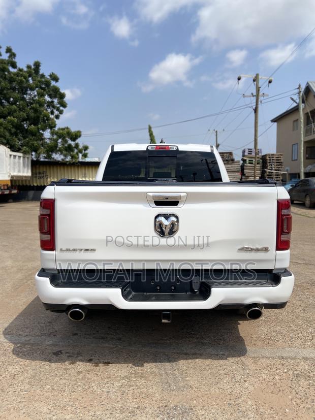 Dodge RAM 2022 White