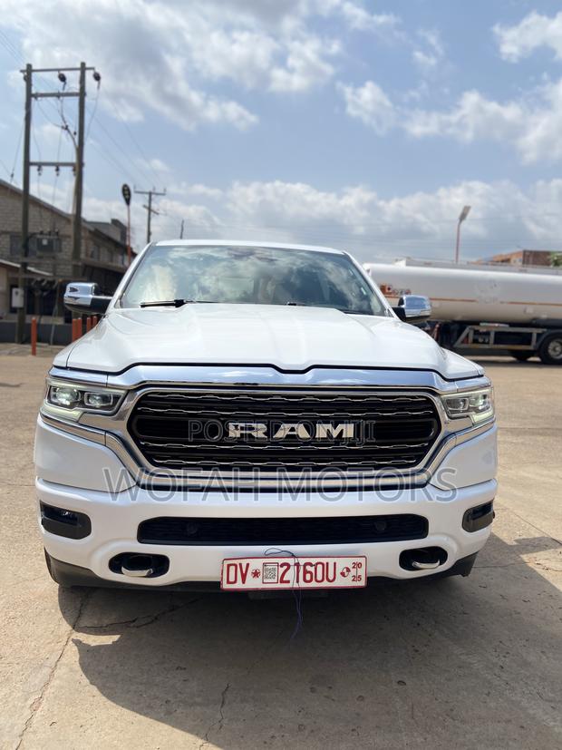Dodge RAM 2022 White